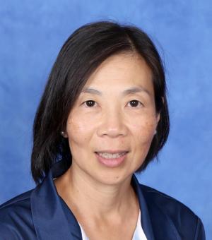 Verna Wong – Librarian / Chinese